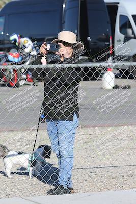 media/Dec-01-2025-Moto Forza (Mon) [[2daa91e15f]]/4-Around the Pits/